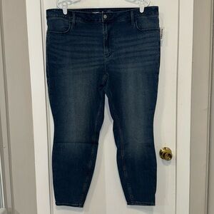 NWT Old Navy Wow High Rise Super Skinny Jeans - Size 20S